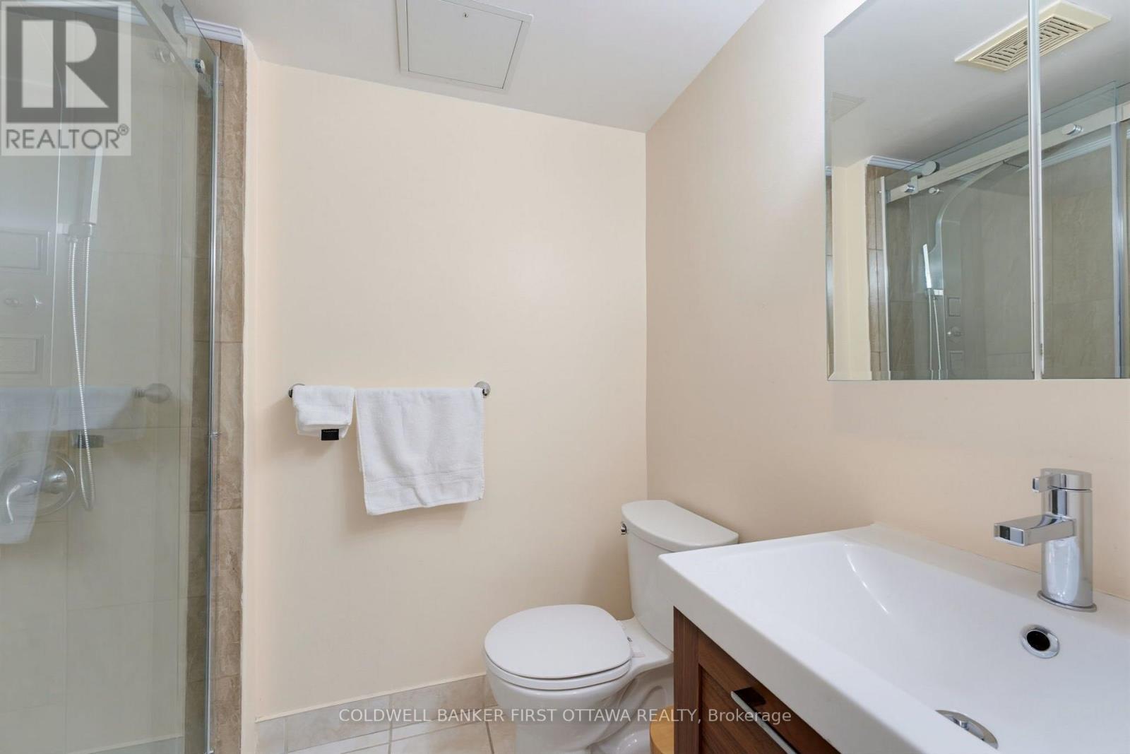 803 - 2000 Jasmine Crescent, Ottawa, ON
