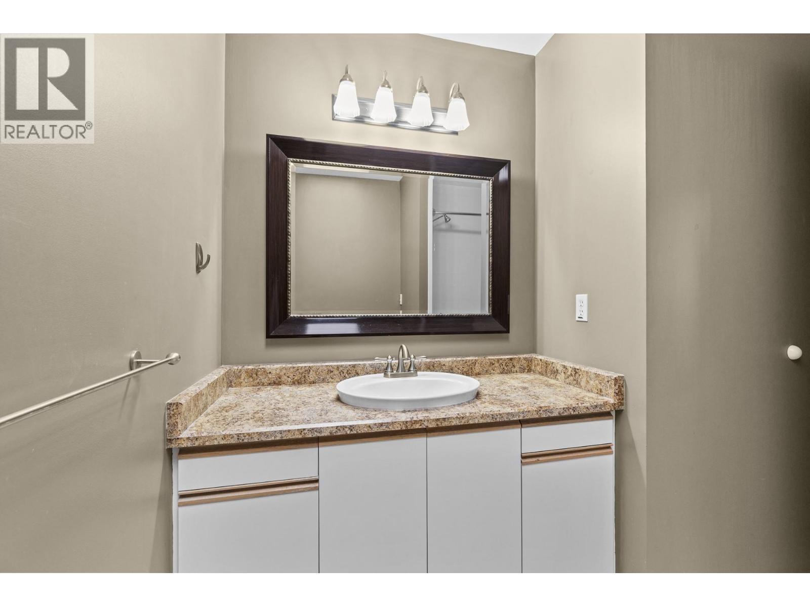 602 Willms Road, Kelowna, BC