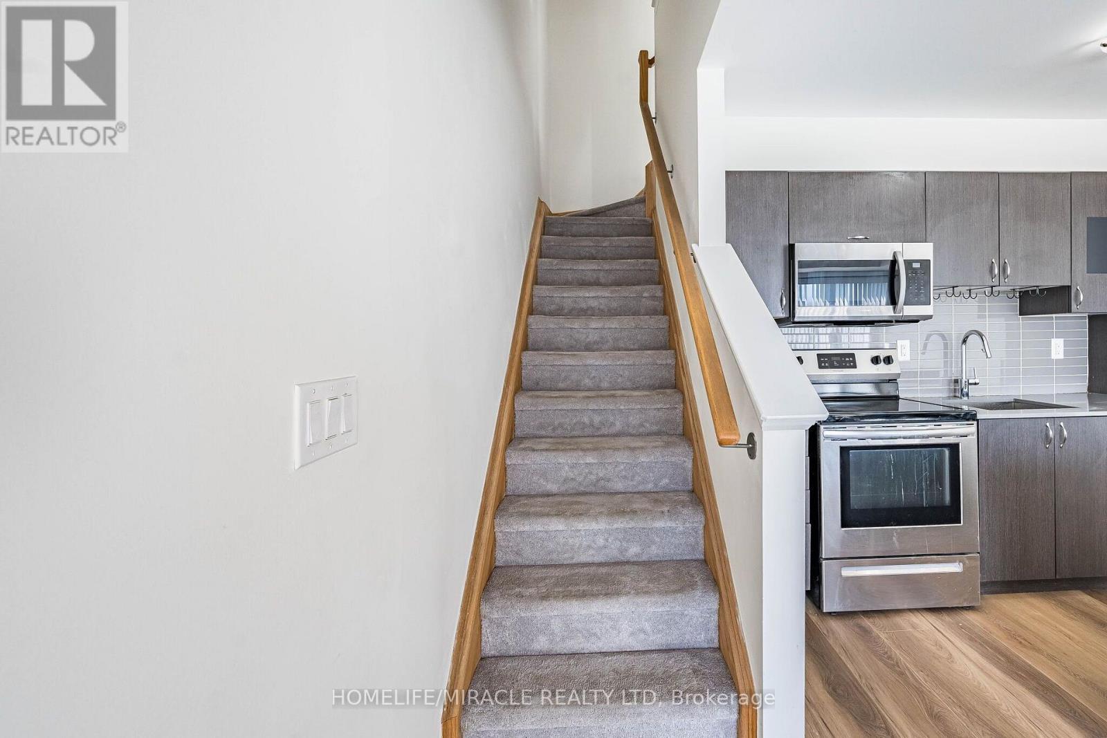 8 - 161 William Duncan Road, Toronto, ON