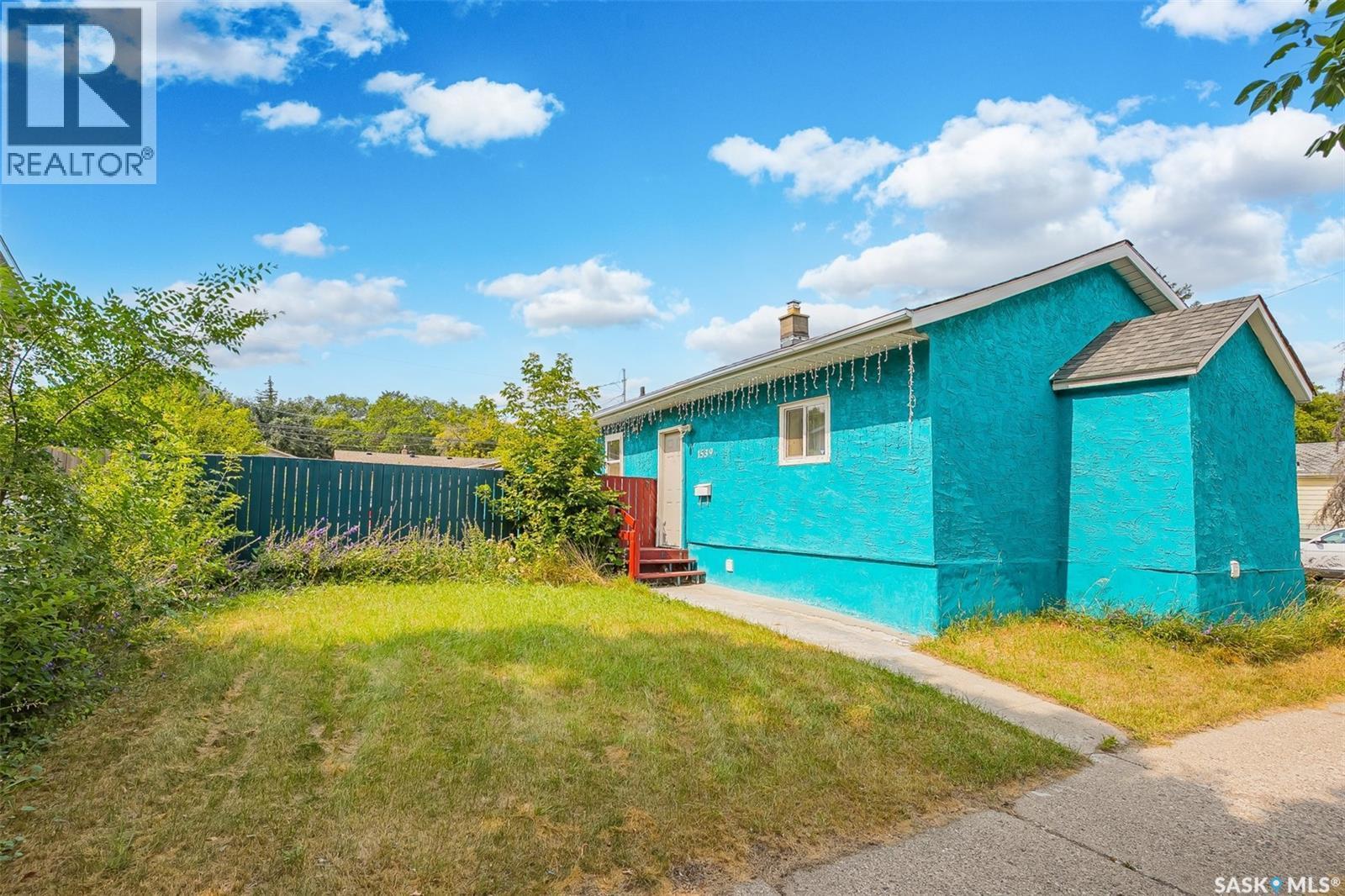 1539 B Avenue N, Saskatoon, SK