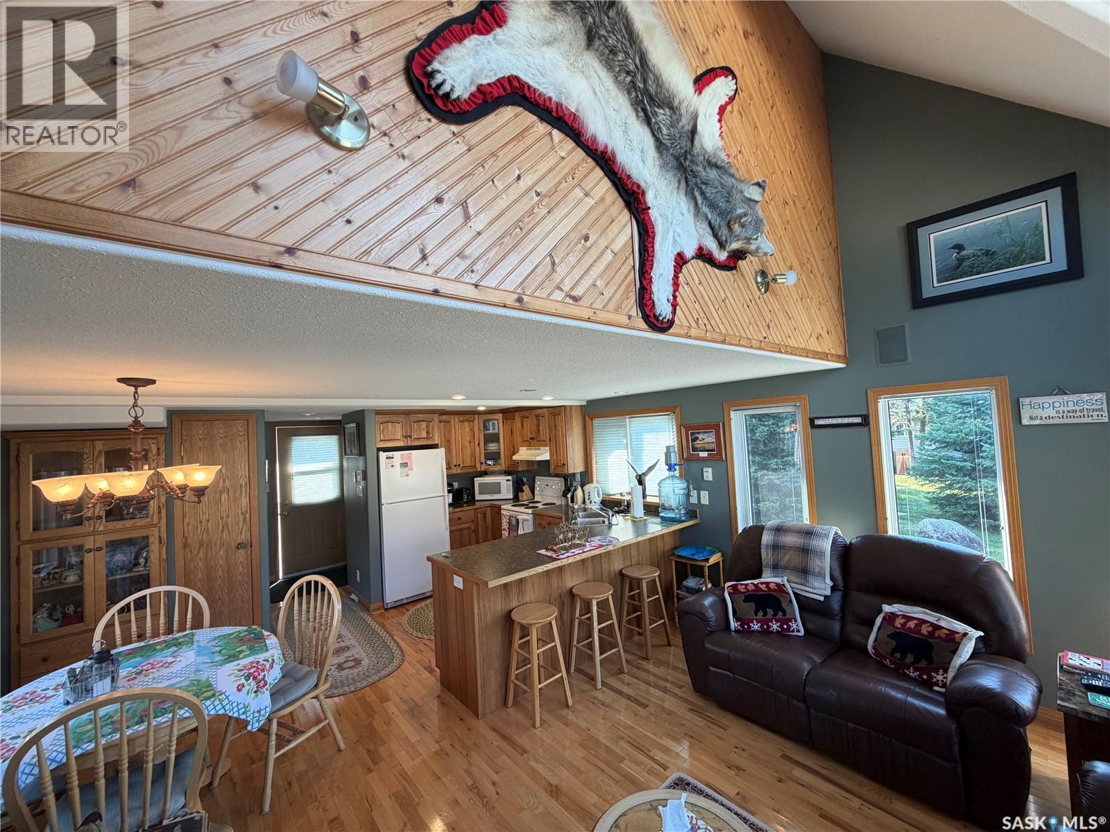 1537 Eagle - Waskesiu Lake, Prince Albert National Park, SK