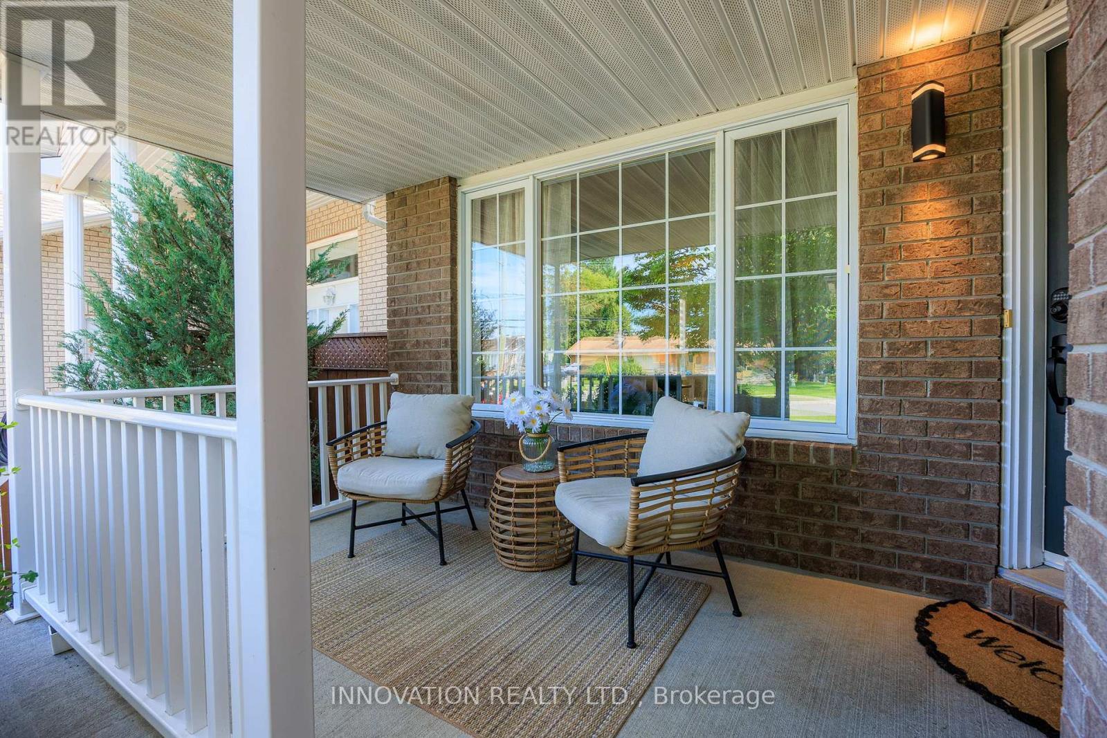 Covered front porch/terrace - 2545 Page Road, Ottawa, ON