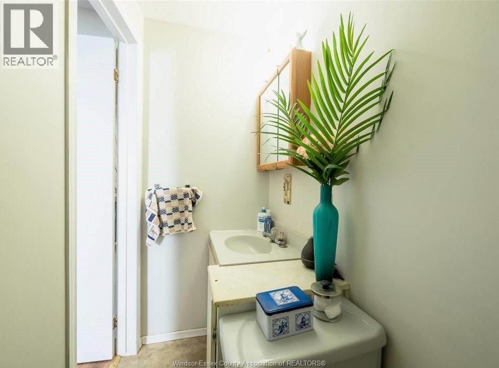 1064 Monmouth Unit# Main, Windsor, ON