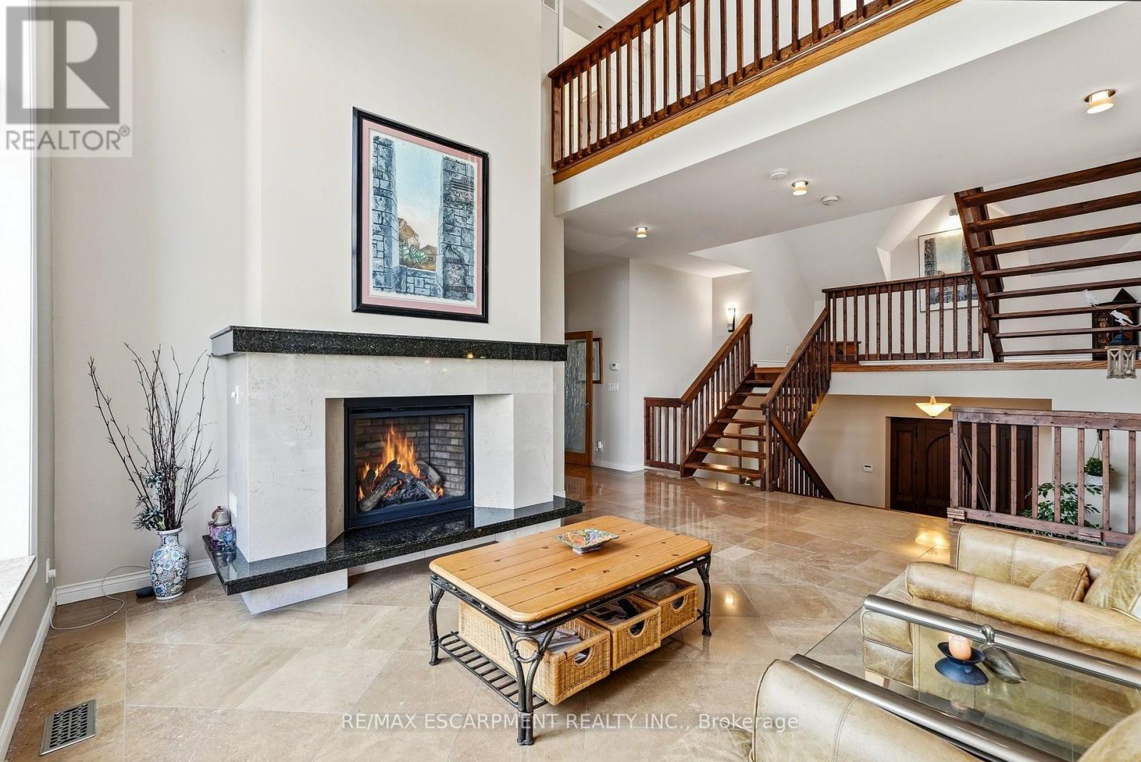 1296 Dundas Street, Burlington, ON