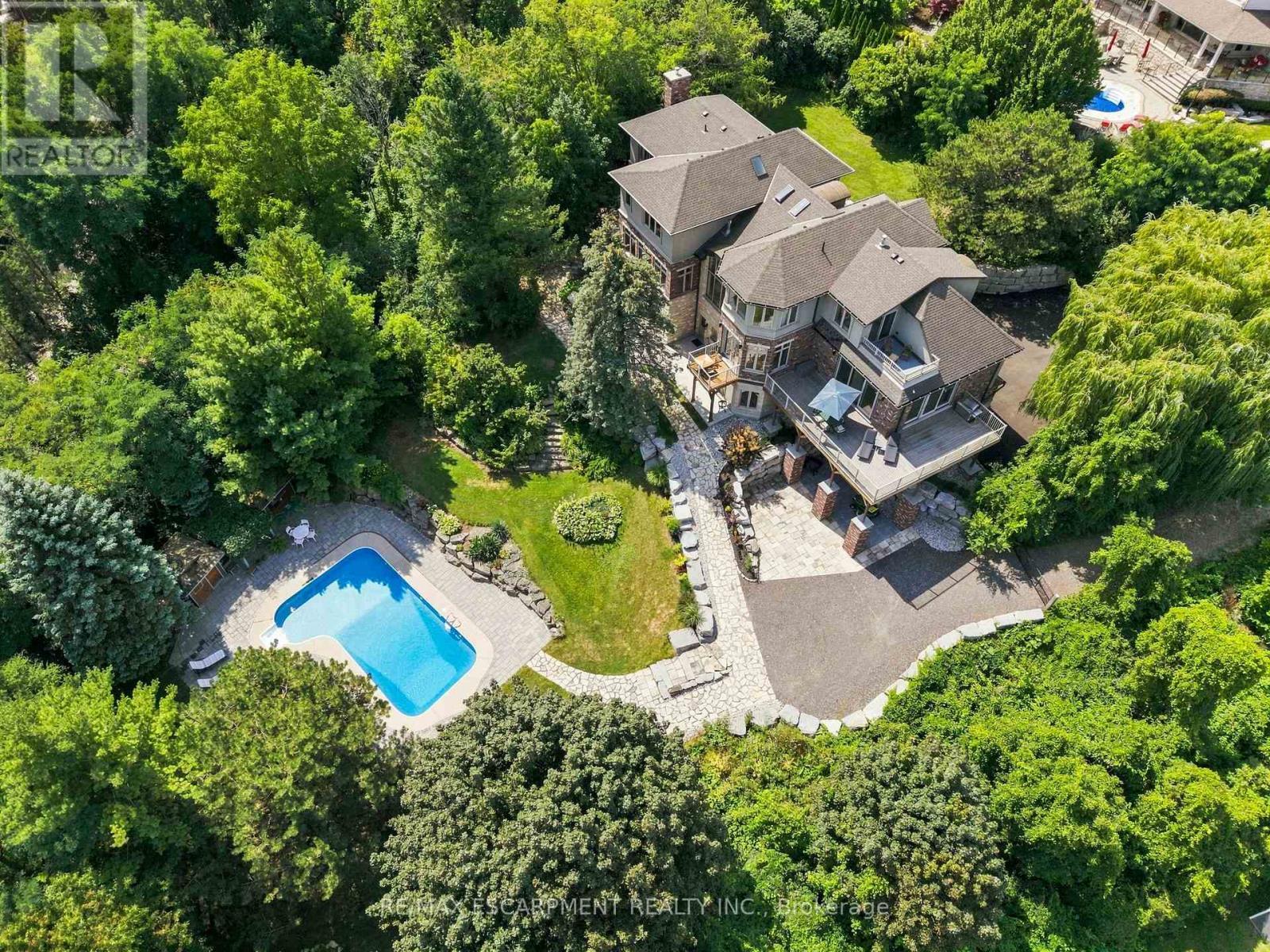 1296 Dundas Street, Burlington, ON