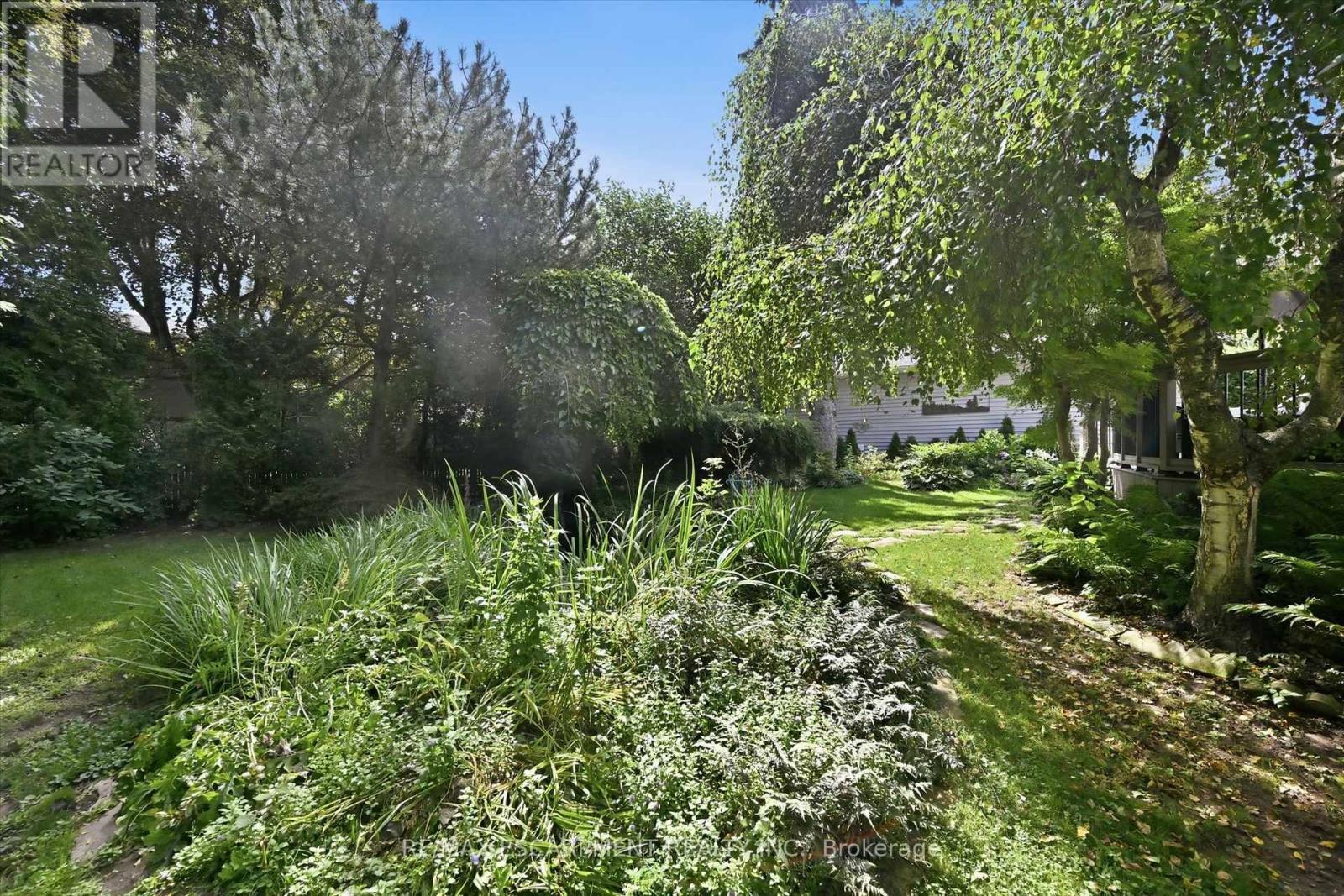 6 Kerman Avenue, Grimsby, ON