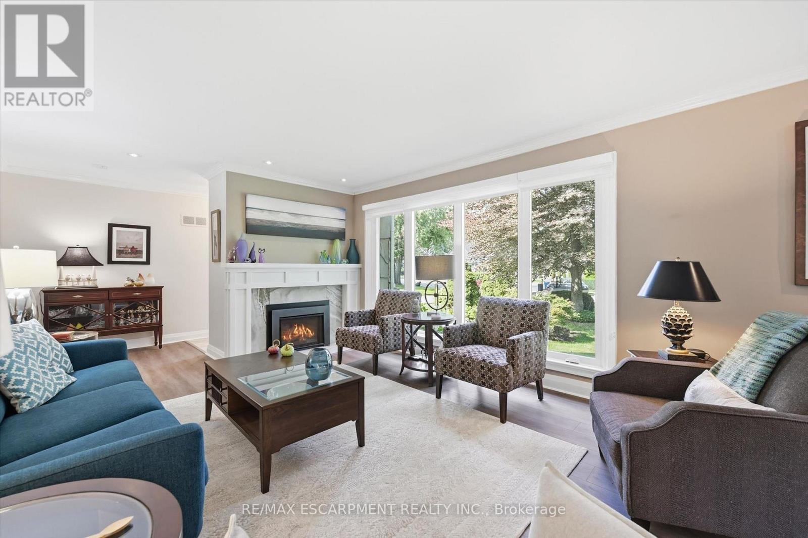 6 Kerman Avenue, Grimsby, ON