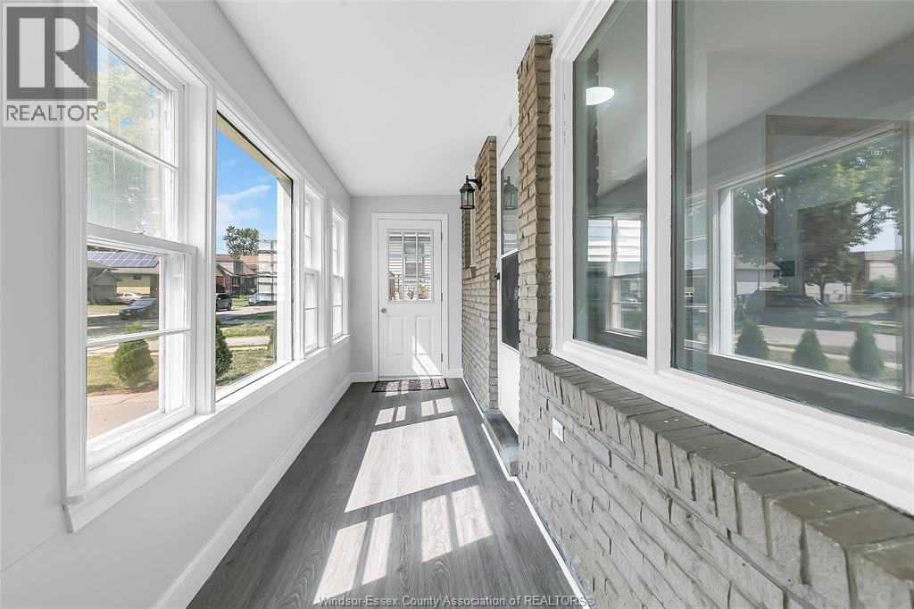 744 Mckay Avenue, Windsor, ON