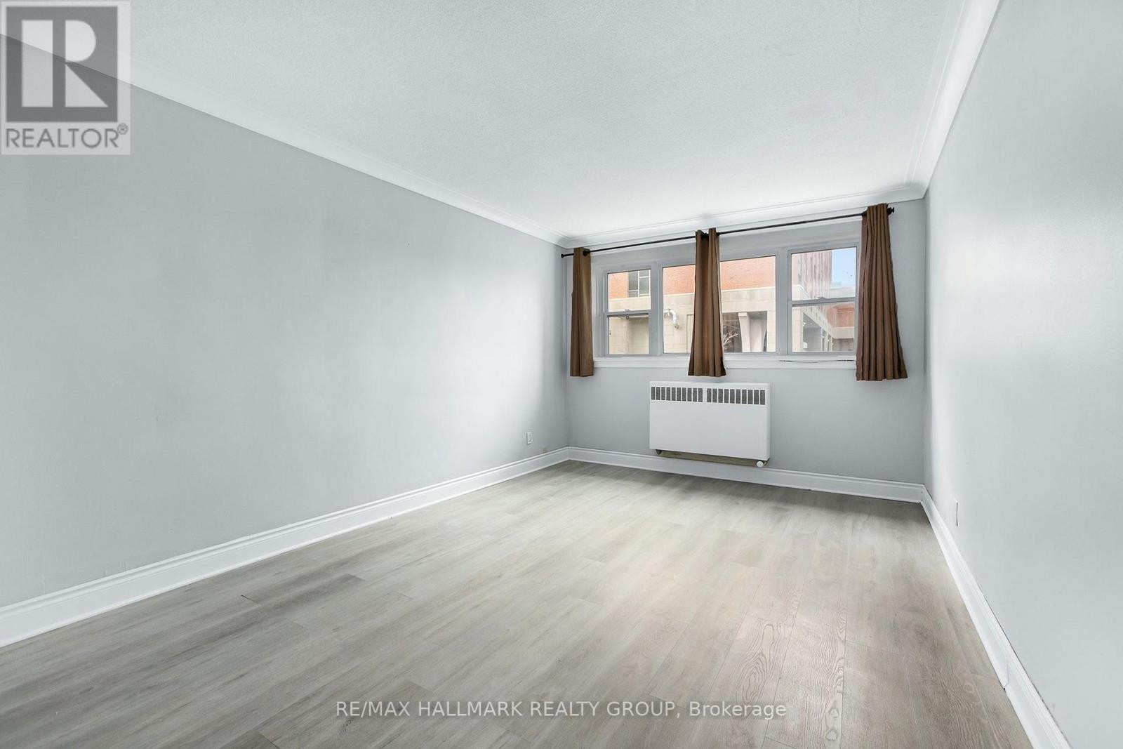 Apt 2 - 72 Pretoria Avenue, Ottawa, ON
