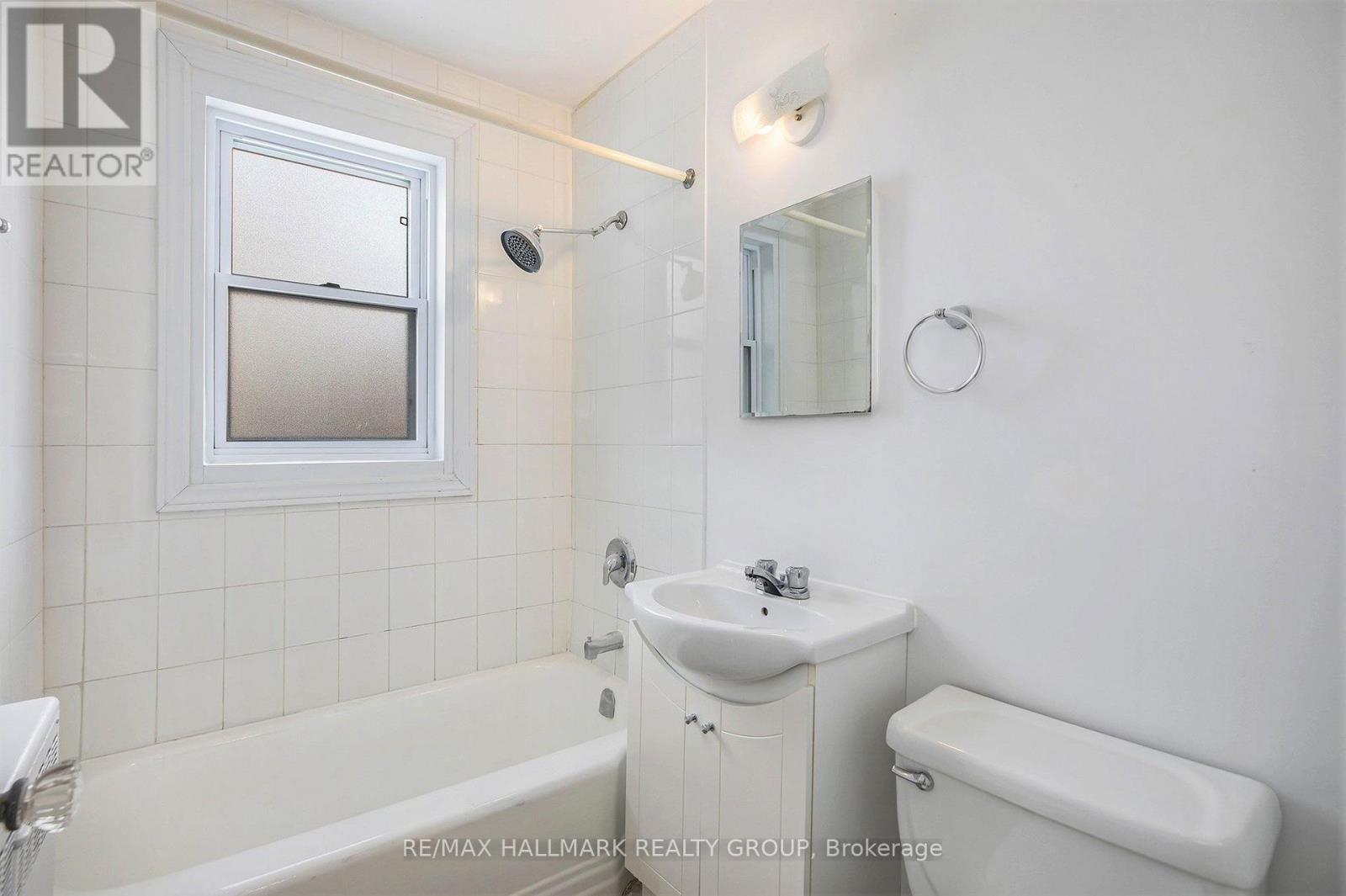 72 Pretoria Avenue, Ottawa, ON