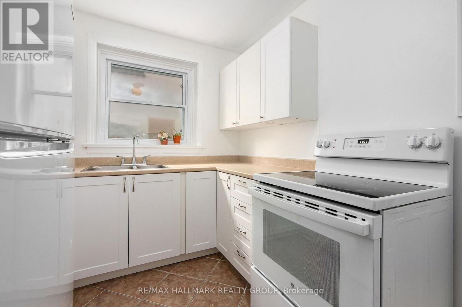 72 Pretoria Avenue, Ottawa, ON