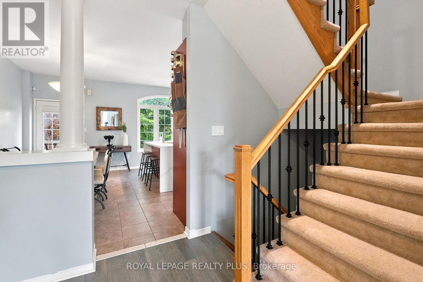 2333 Sutton Drive, Burlington, ON