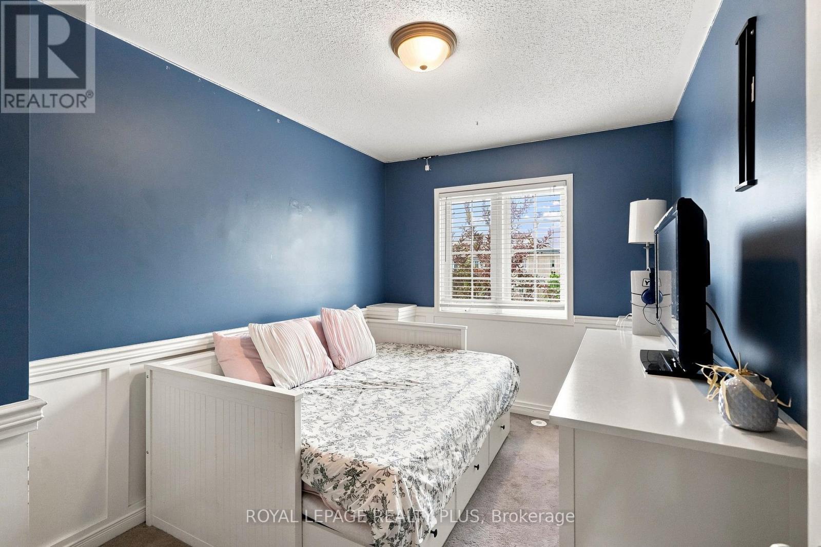 2333 Sutton Drive, Burlington, ON