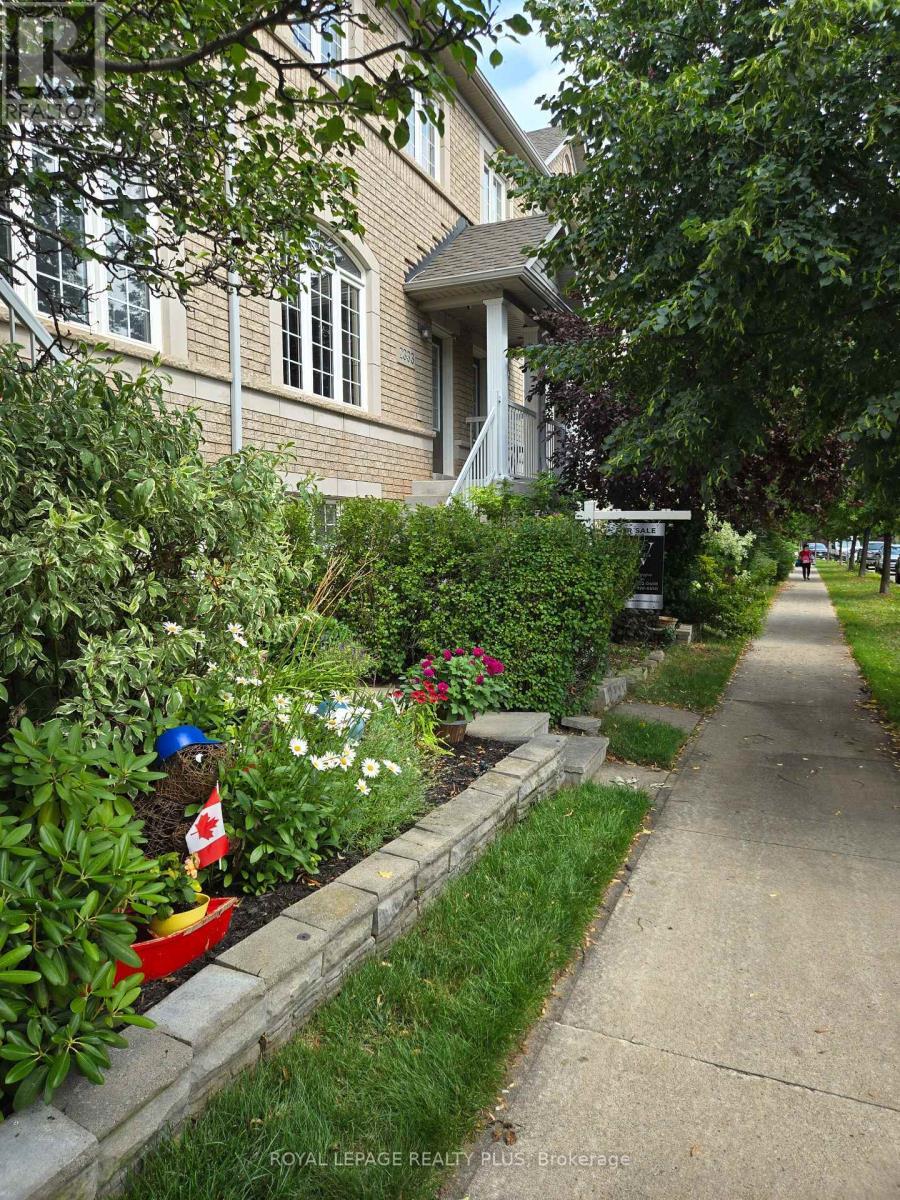 2333 Sutton Drive, Burlington, ON