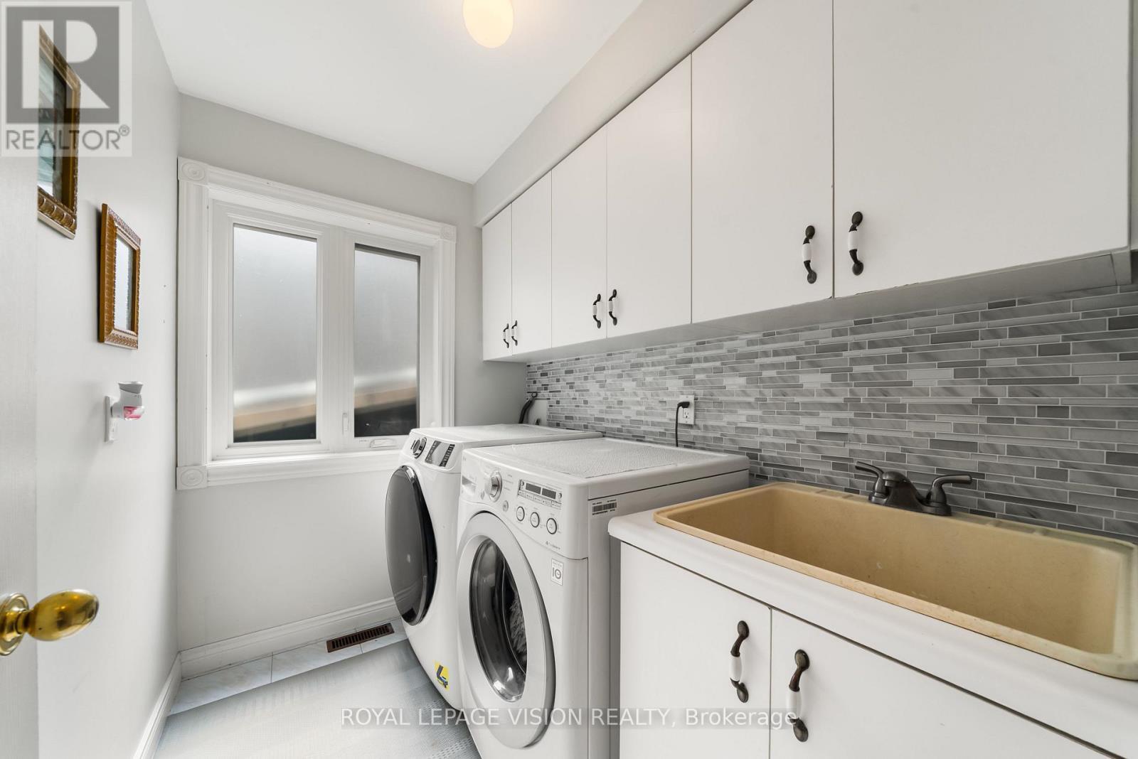 5 Anson Avenue, Toronto, ON
