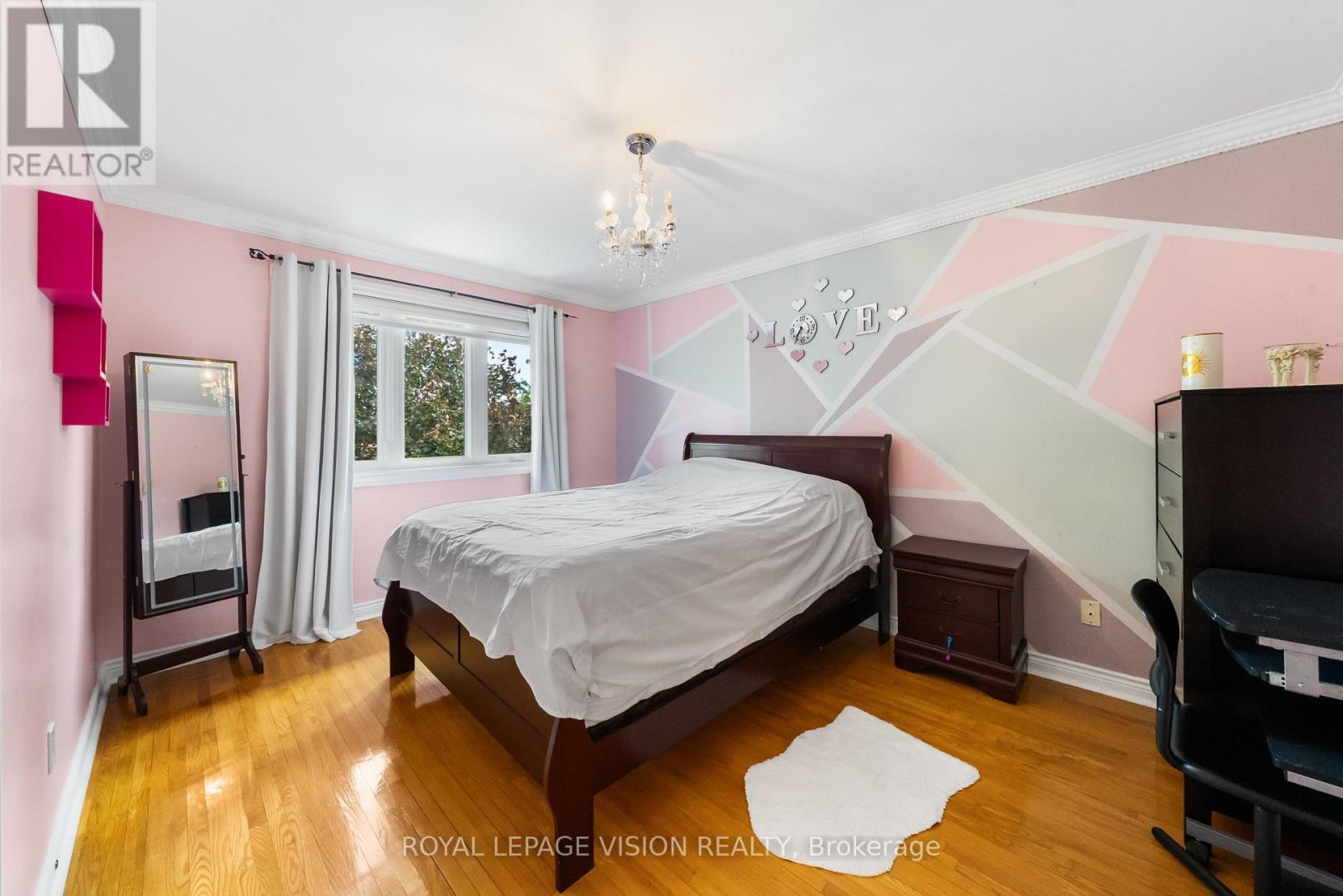 5 Anson Avenue, Toronto, ON