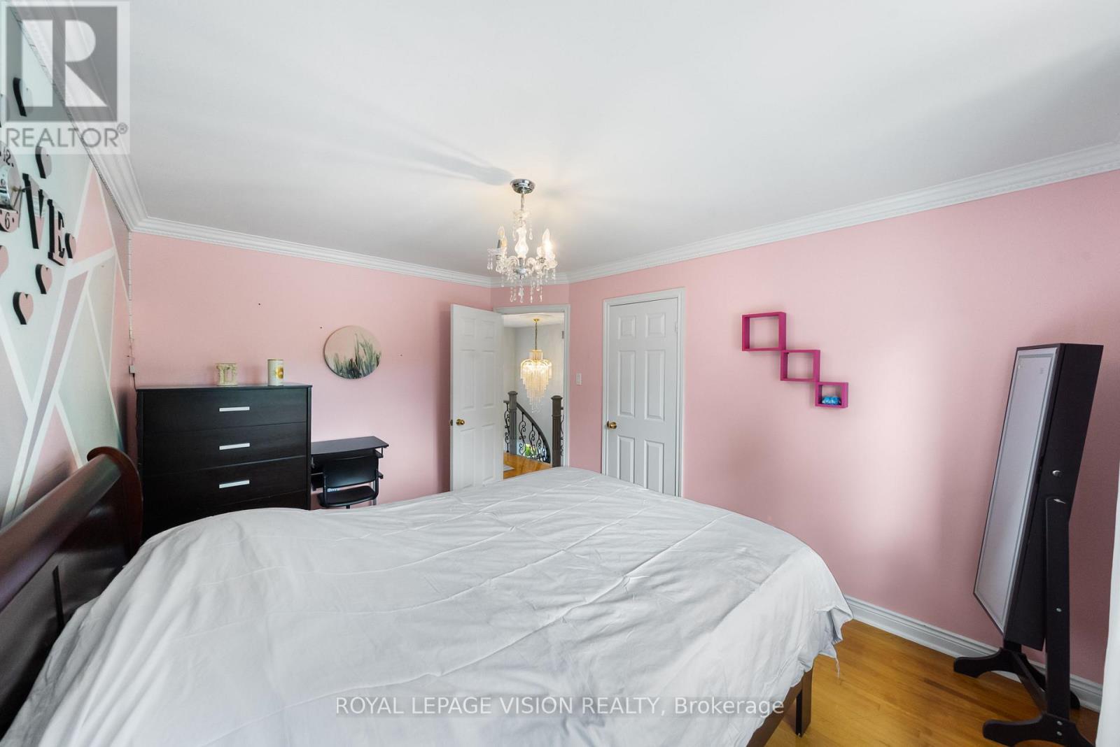 5 Anson Avenue, Toronto, ON