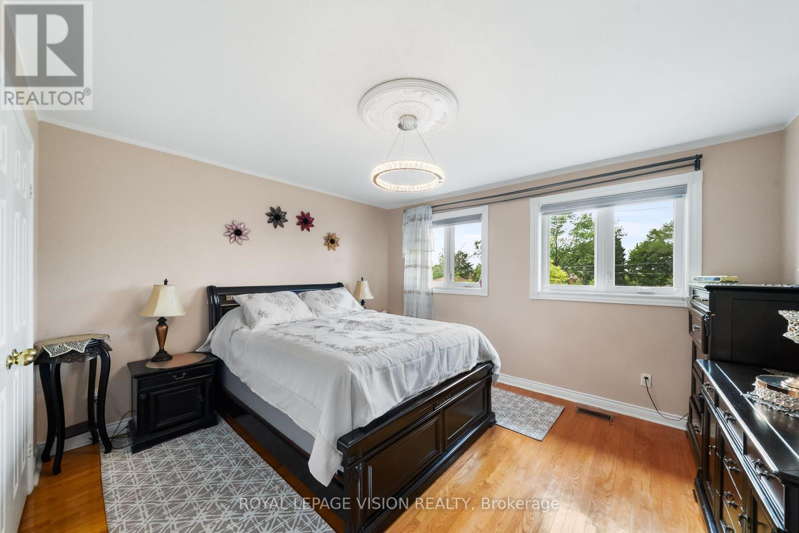 5 Anson Avenue, Toronto, ON