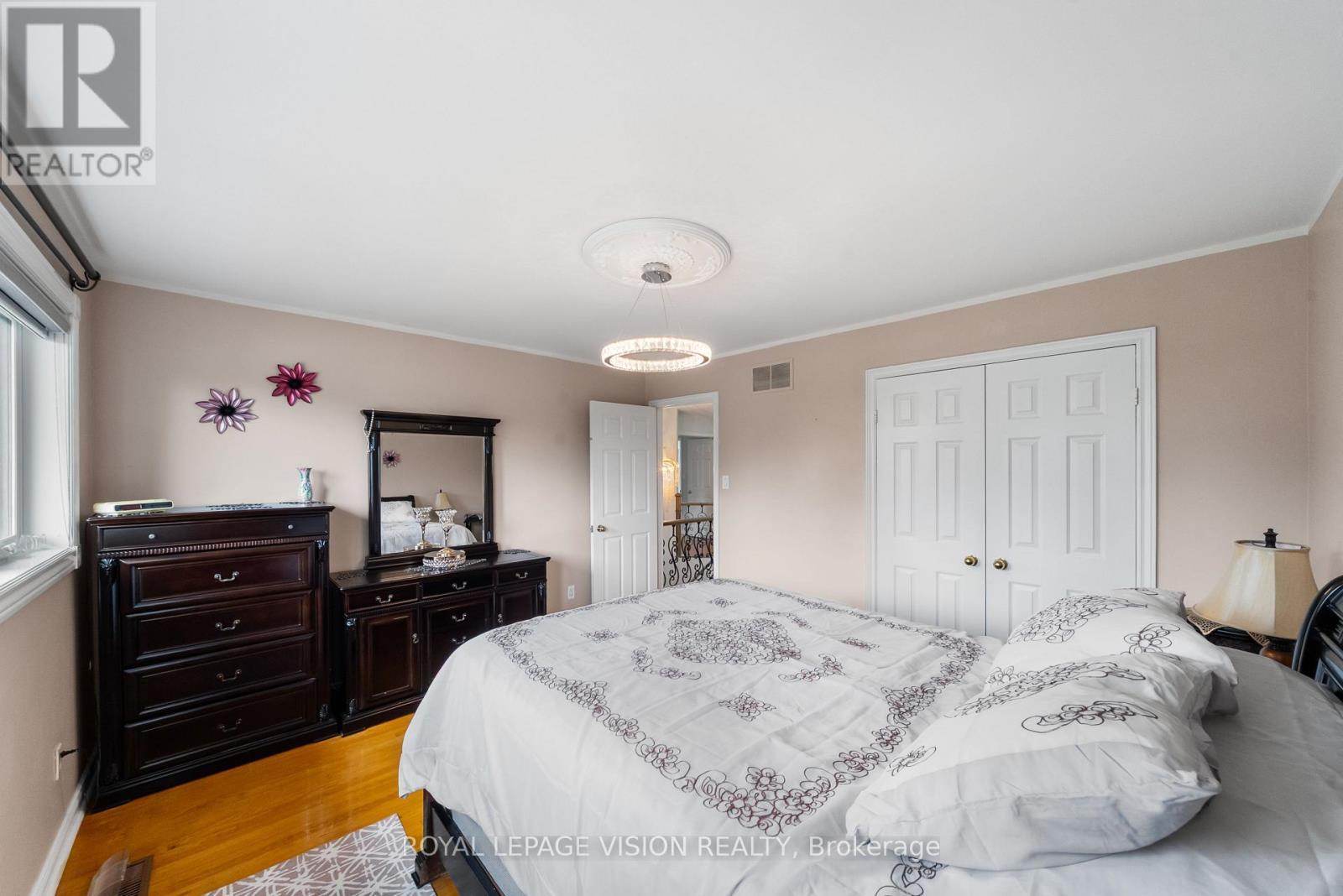 5 Anson Avenue, Toronto, ON