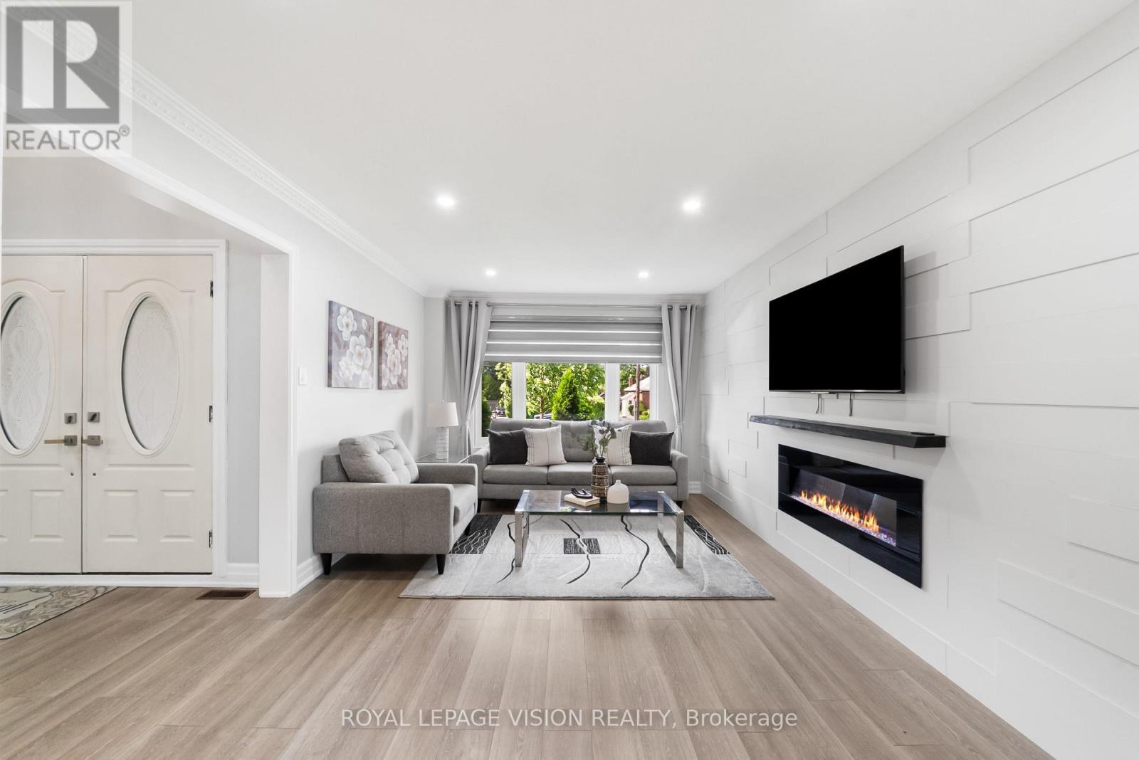 5 Anson Avenue, Toronto, ON