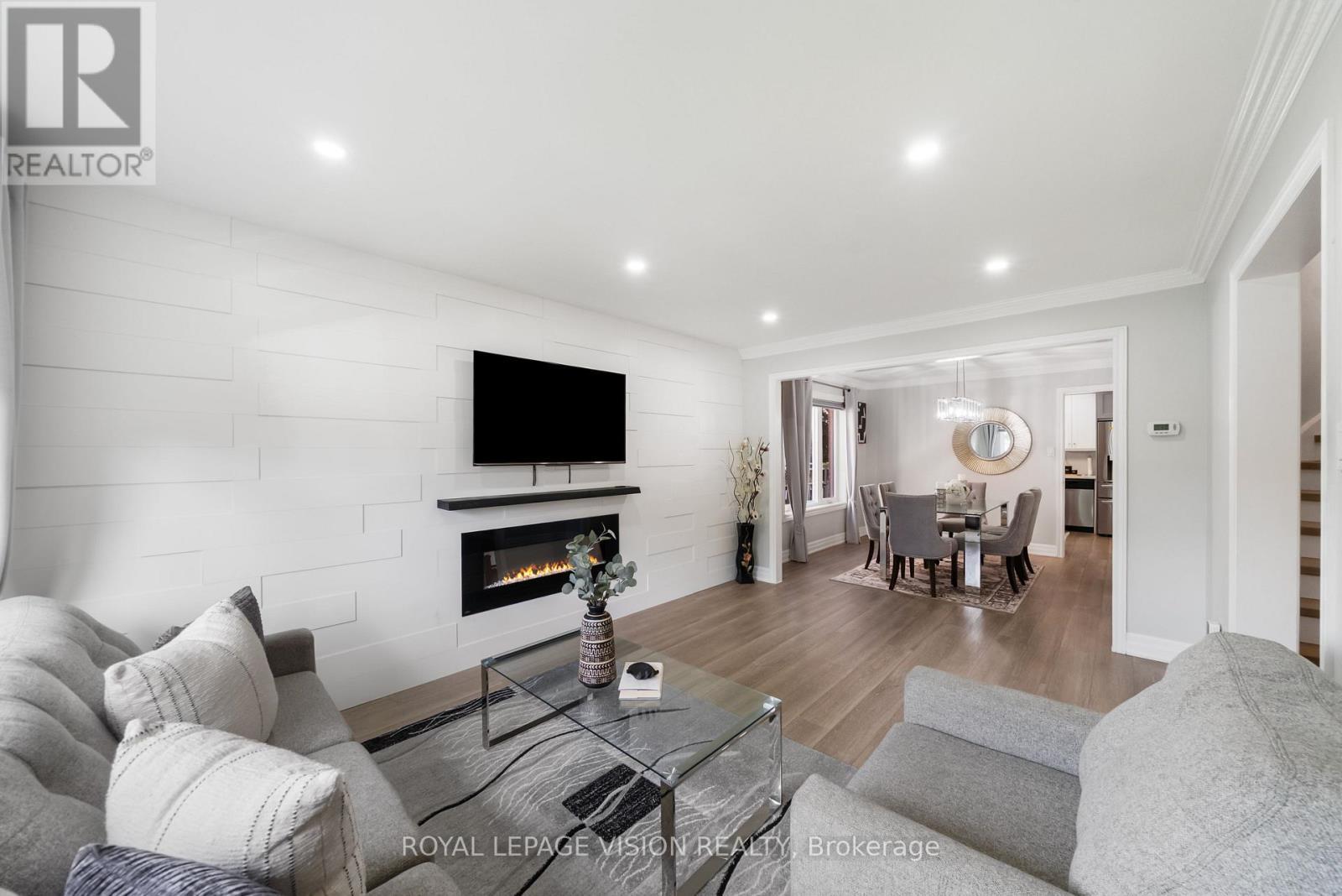 5 Anson Avenue, Toronto, ON
