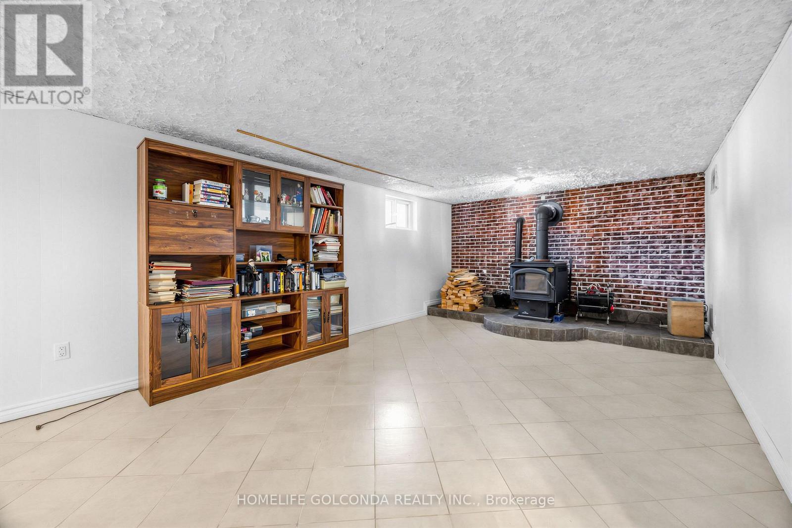 9 Moorecroft Crescent, Toronto, ON
