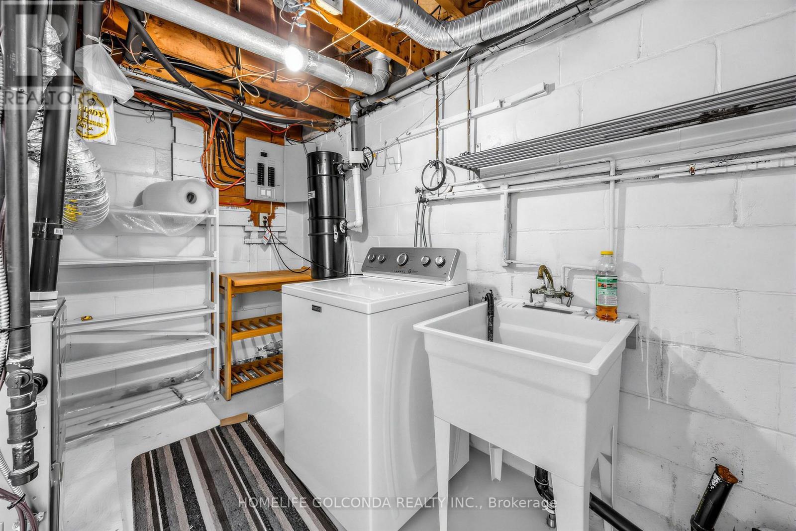 9 Moorecroft Crescent, Toronto, ON