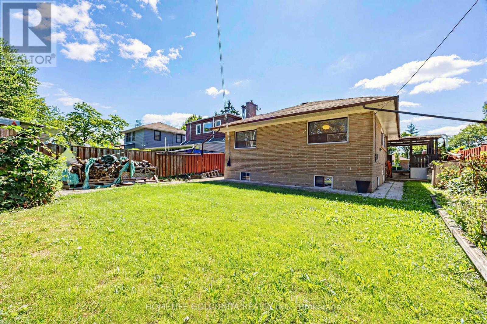 9 Moorecroft Crescent, Toronto, ON