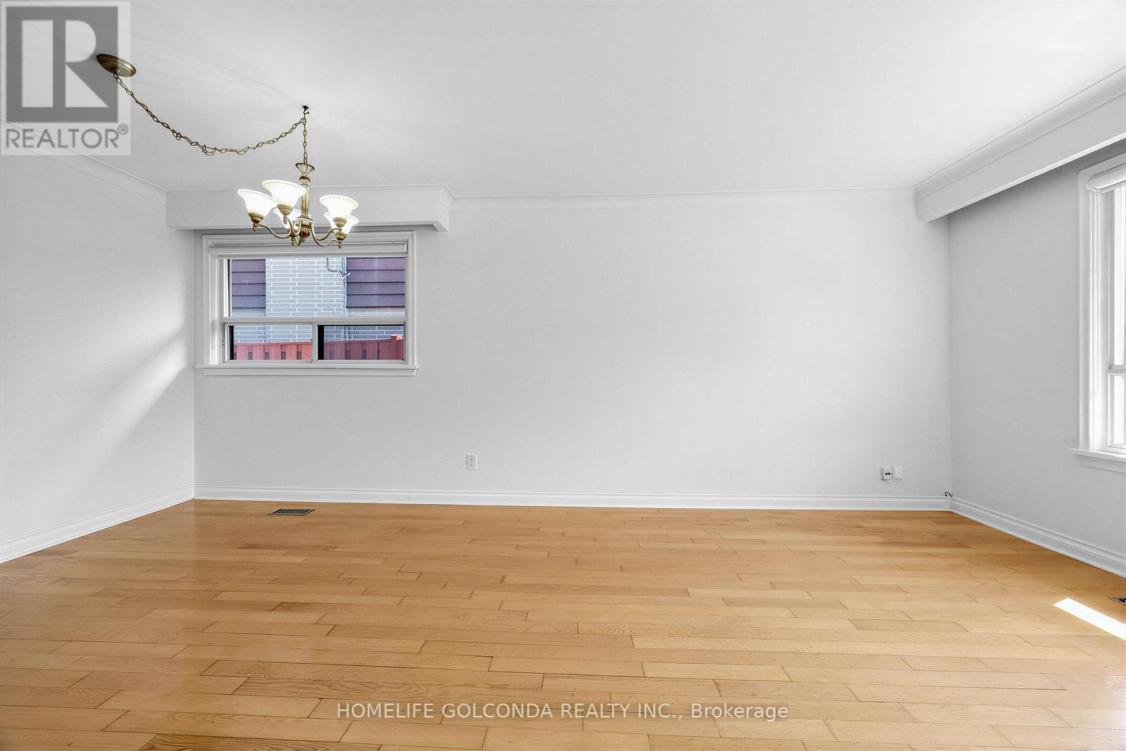 9 Moorecroft Crescent, Toronto, ON