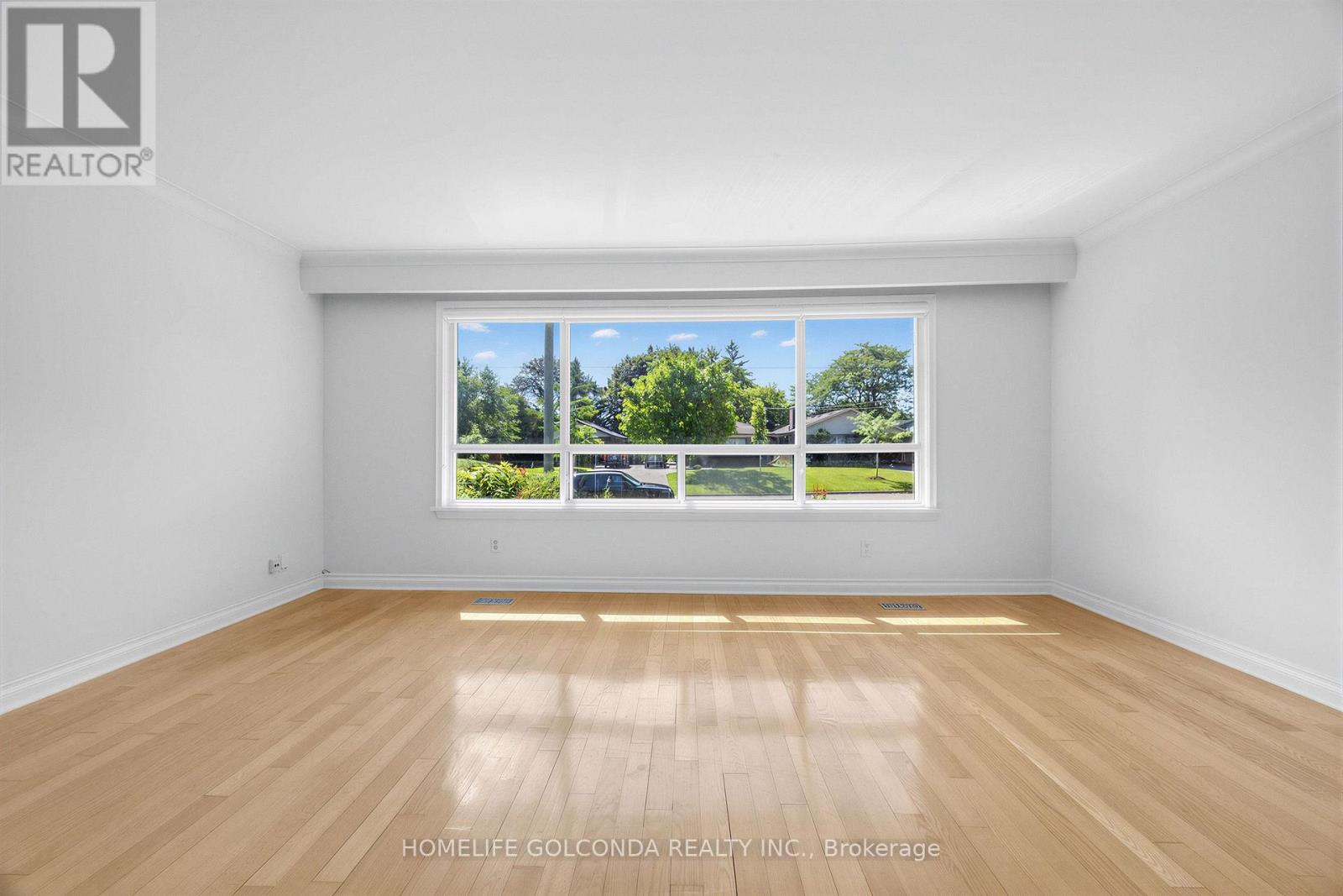9 Moorecroft Crescent, Toronto, ON