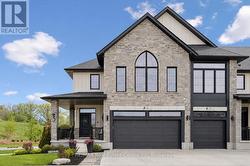 3 QUEENSBROOK CRESCENT Cambridge, ON N1S 0E5