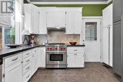 16 Bruce Street, Hamilton, ON 
