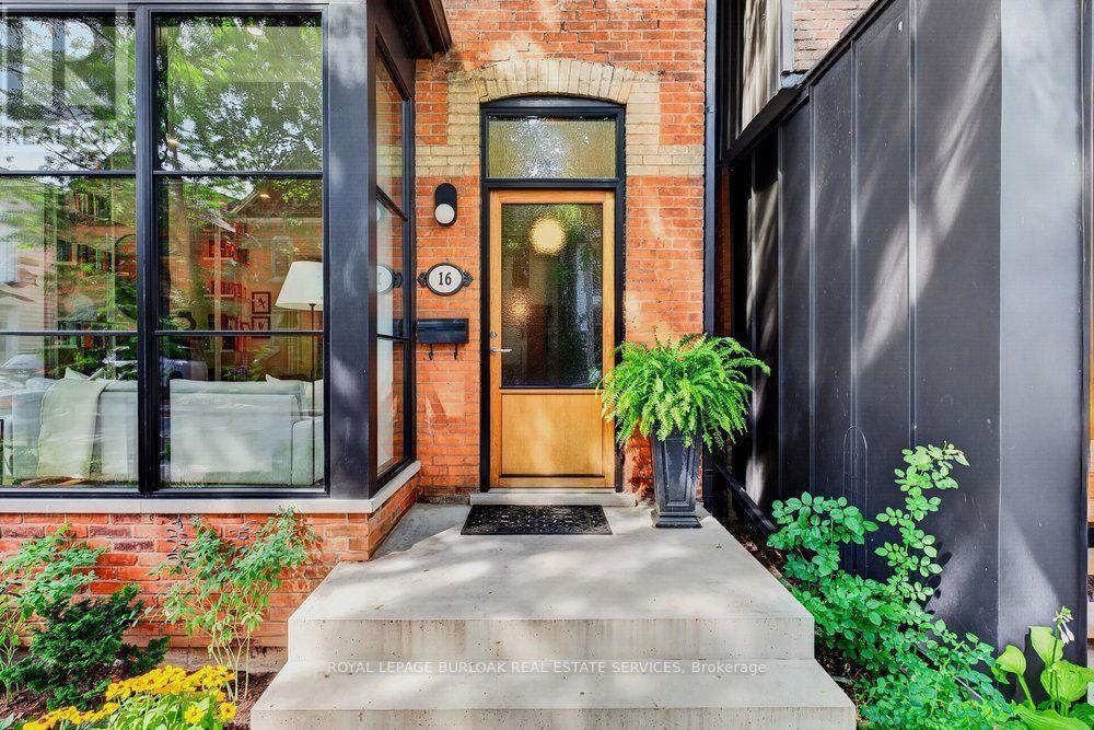 16 Bruce Street, Hamilton, ON