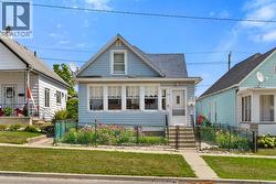 516 Langlois Windsor, ON N9A 2G4