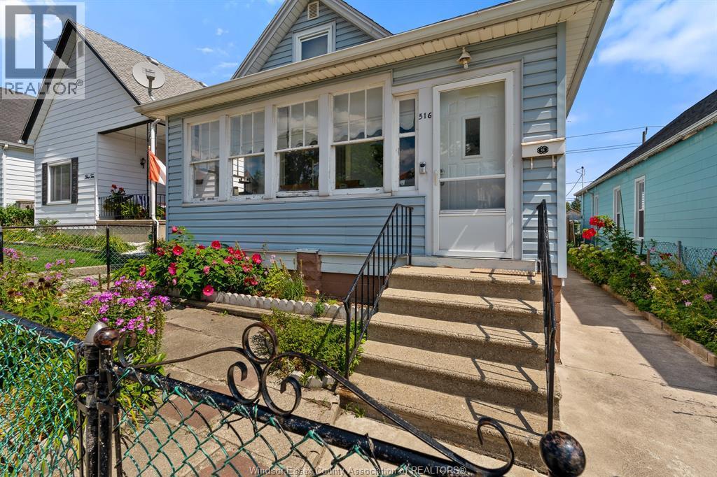 516 Langlois, Windsor, ON