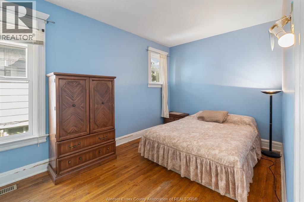 516 Langlois, Windsor, ON