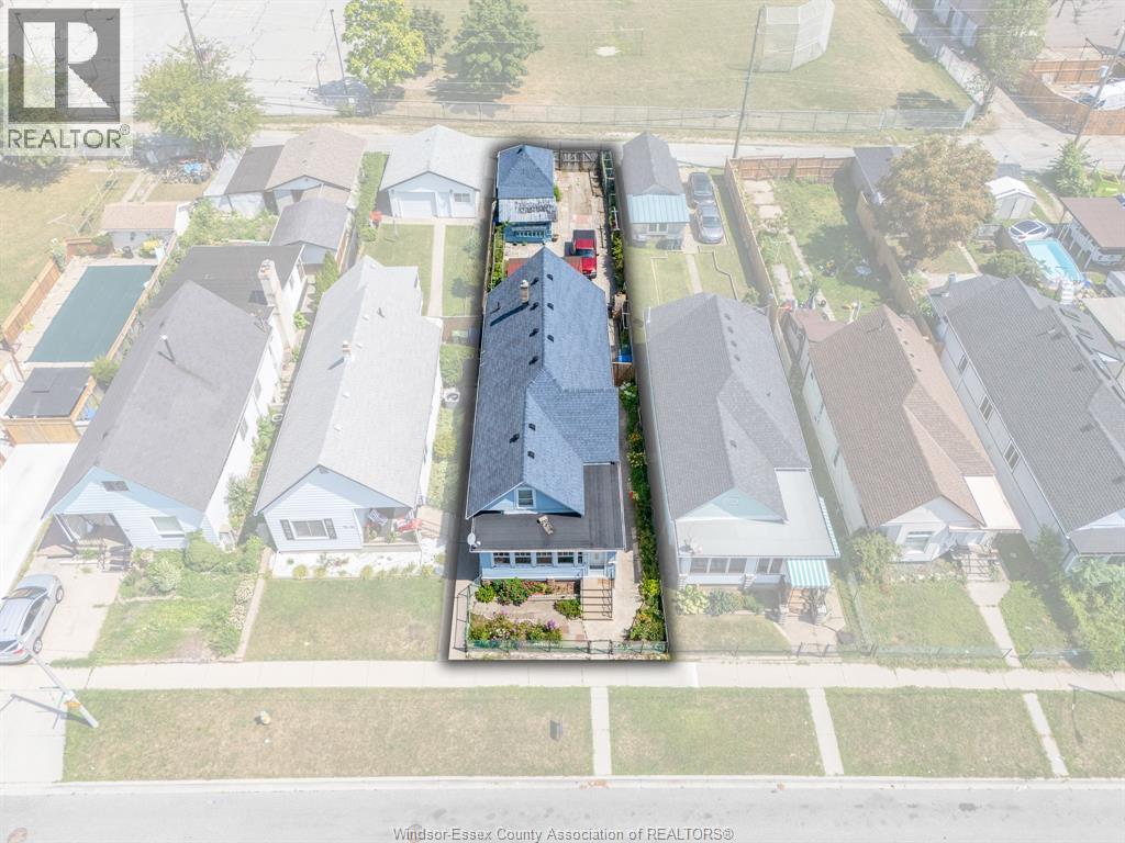 516 Langlois, Windsor, ON