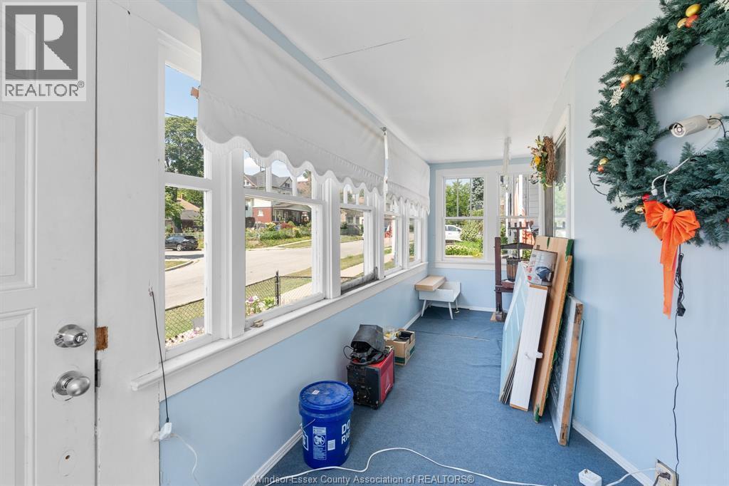 516 Langlois, Windsor, ON