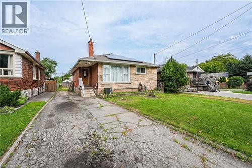 689 Burgess Avenue, Hamilton, ON 