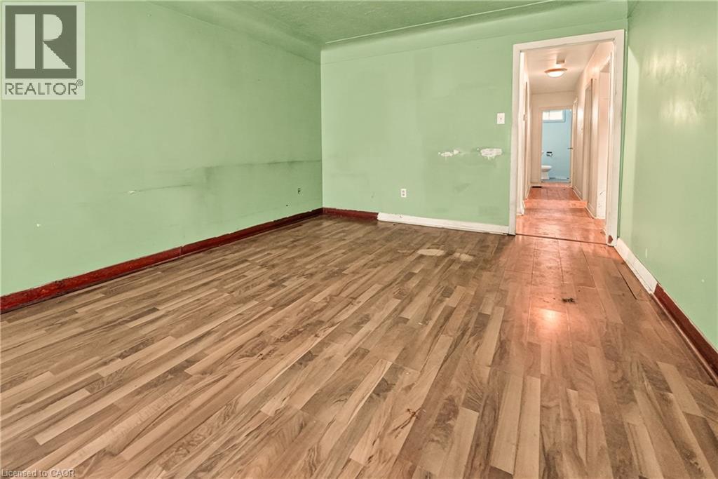 689 Burgess Avenue, Hamilton, ON