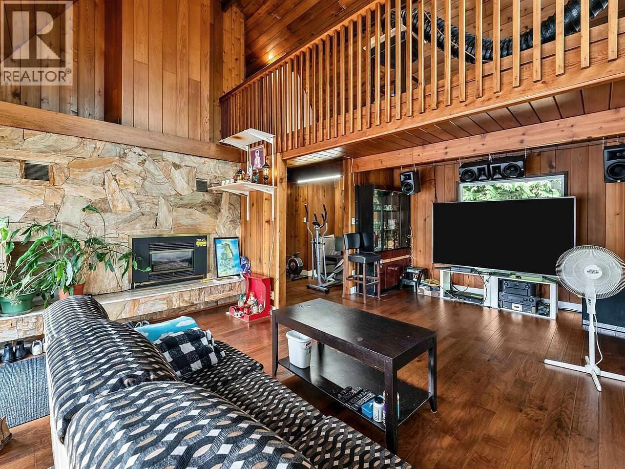 1420 Pipeline Road, Coquitlam, BC