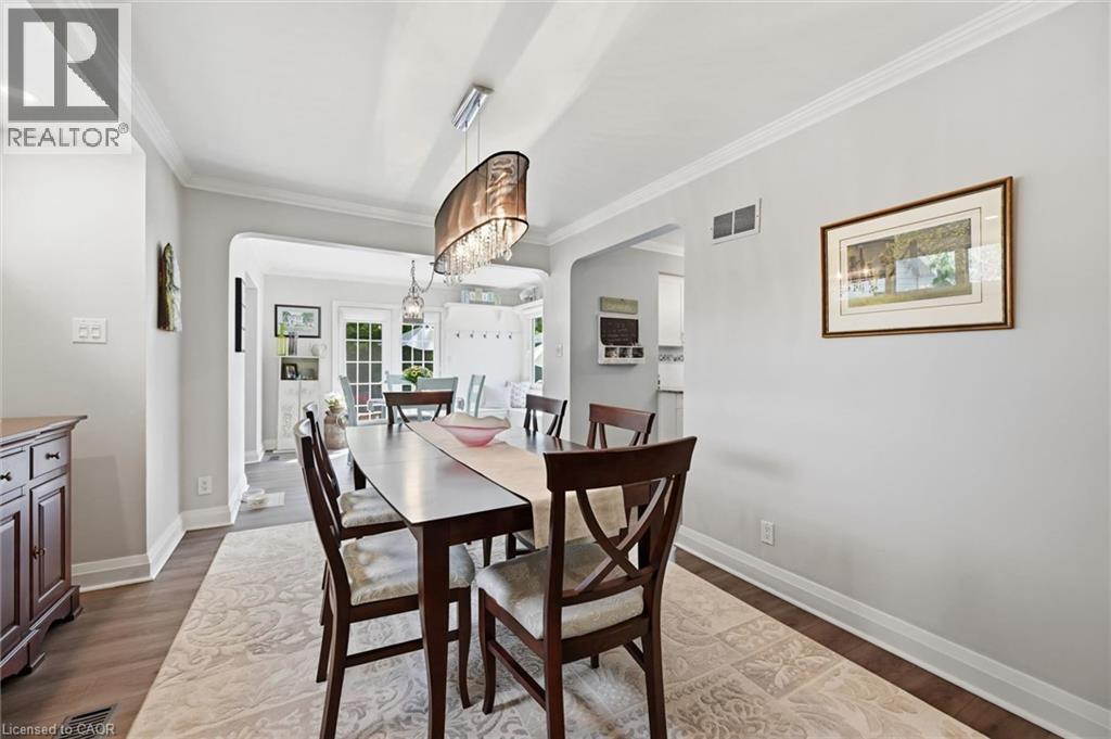 6 Kerman Avenue, Grimsby, ON
