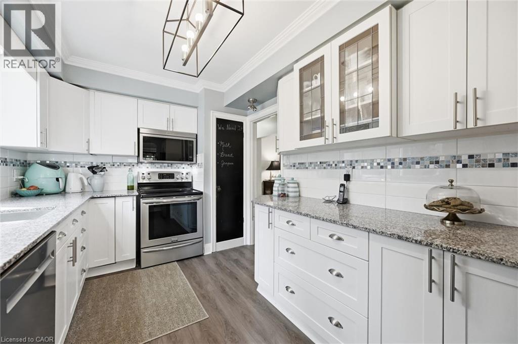 6 Kerman Avenue, Grimsby, ON