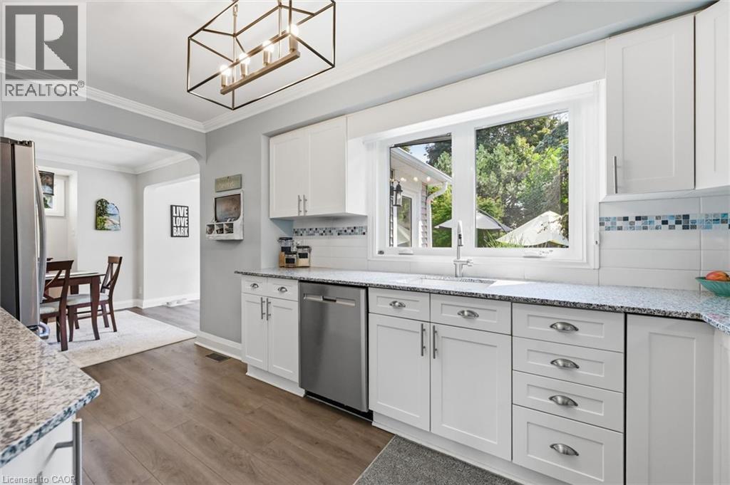 6 Kerman Avenue, Grimsby, ON