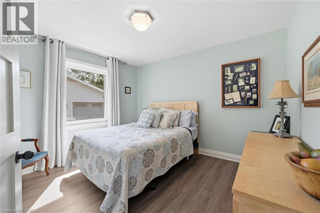 6 Kerman Avenue, Grimsby, ON