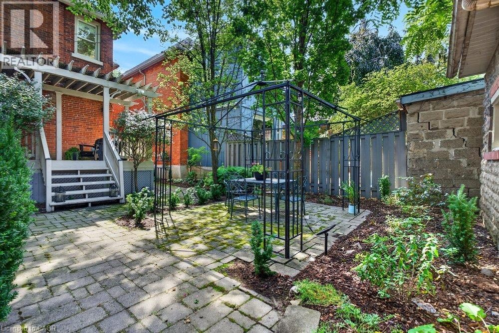16 Bruce Street, Hamilton, ON