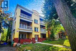 25 WEST Avenue S Unit# E Hamilton, ON L8N 2S2