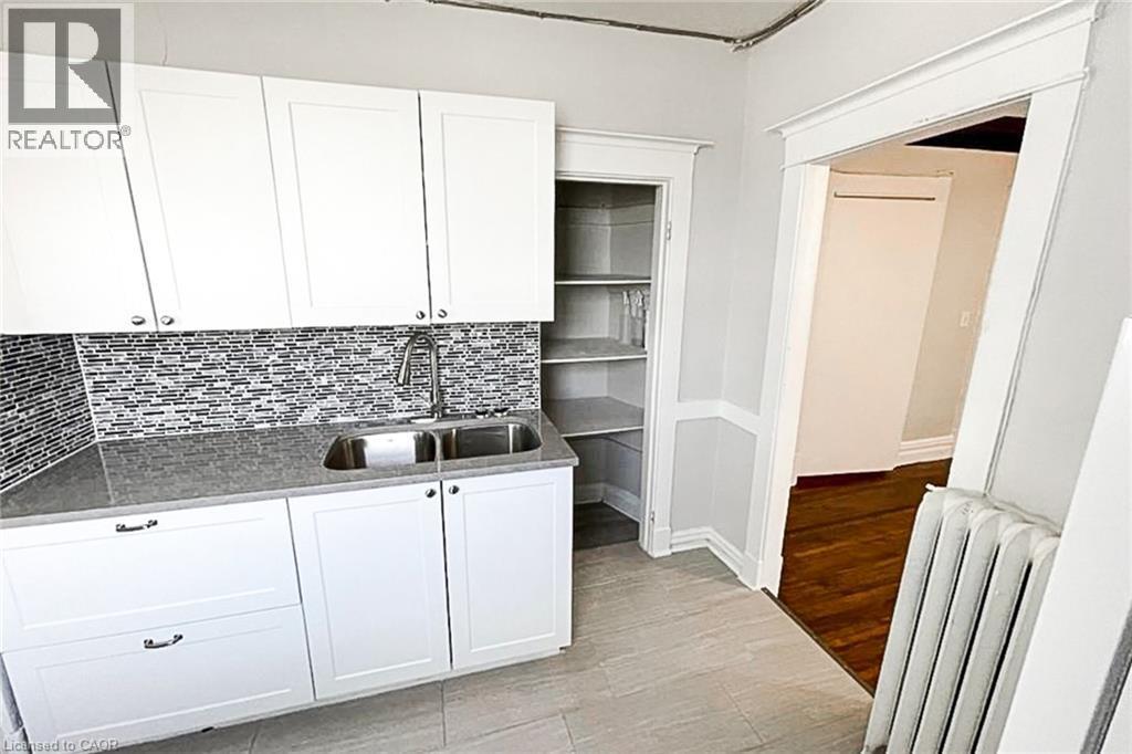 Kitchen - 25 West Avenue S Unit# E, Hamilton, ON