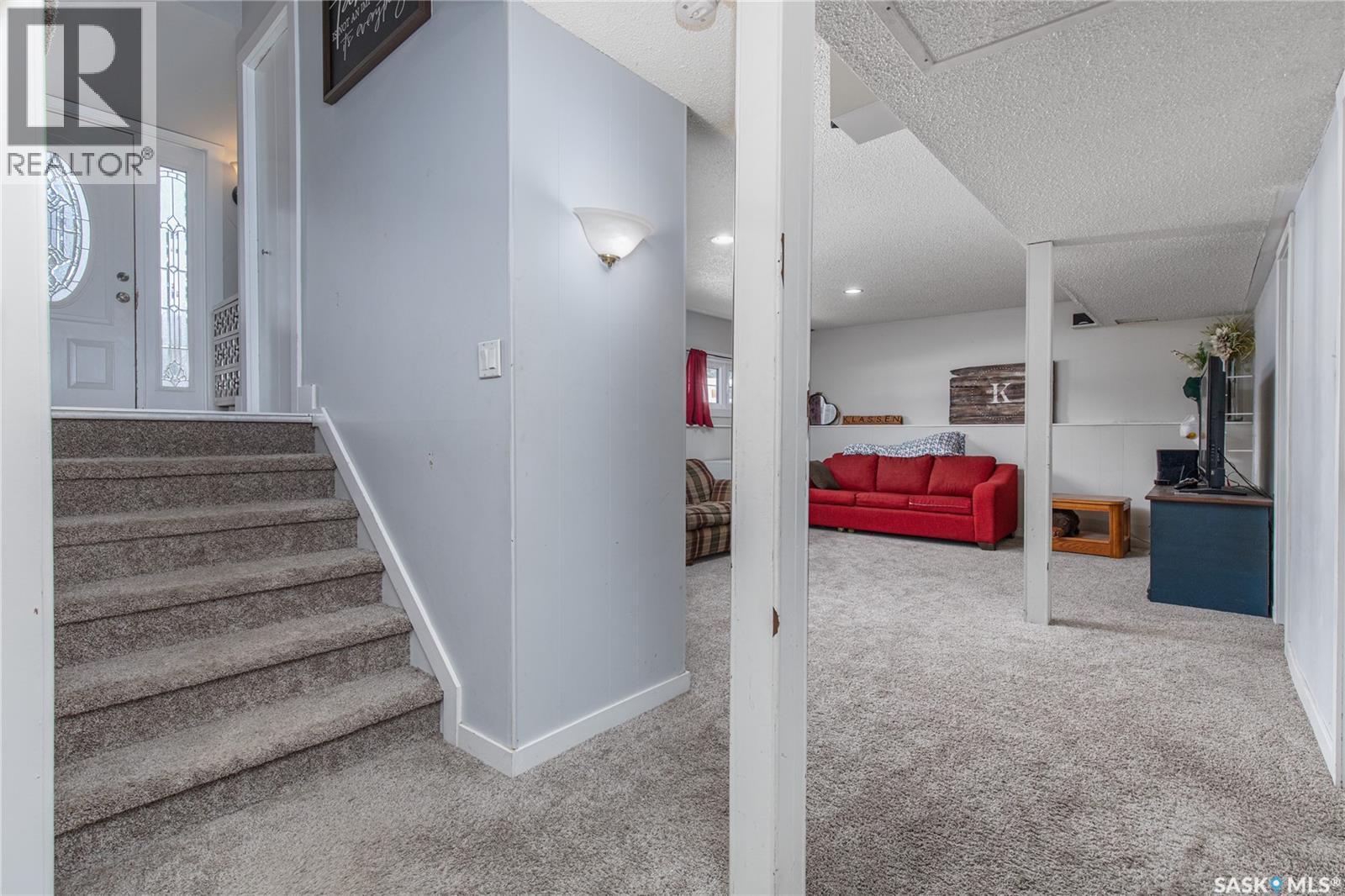 215 Cedar Crescent, Caronport, SK