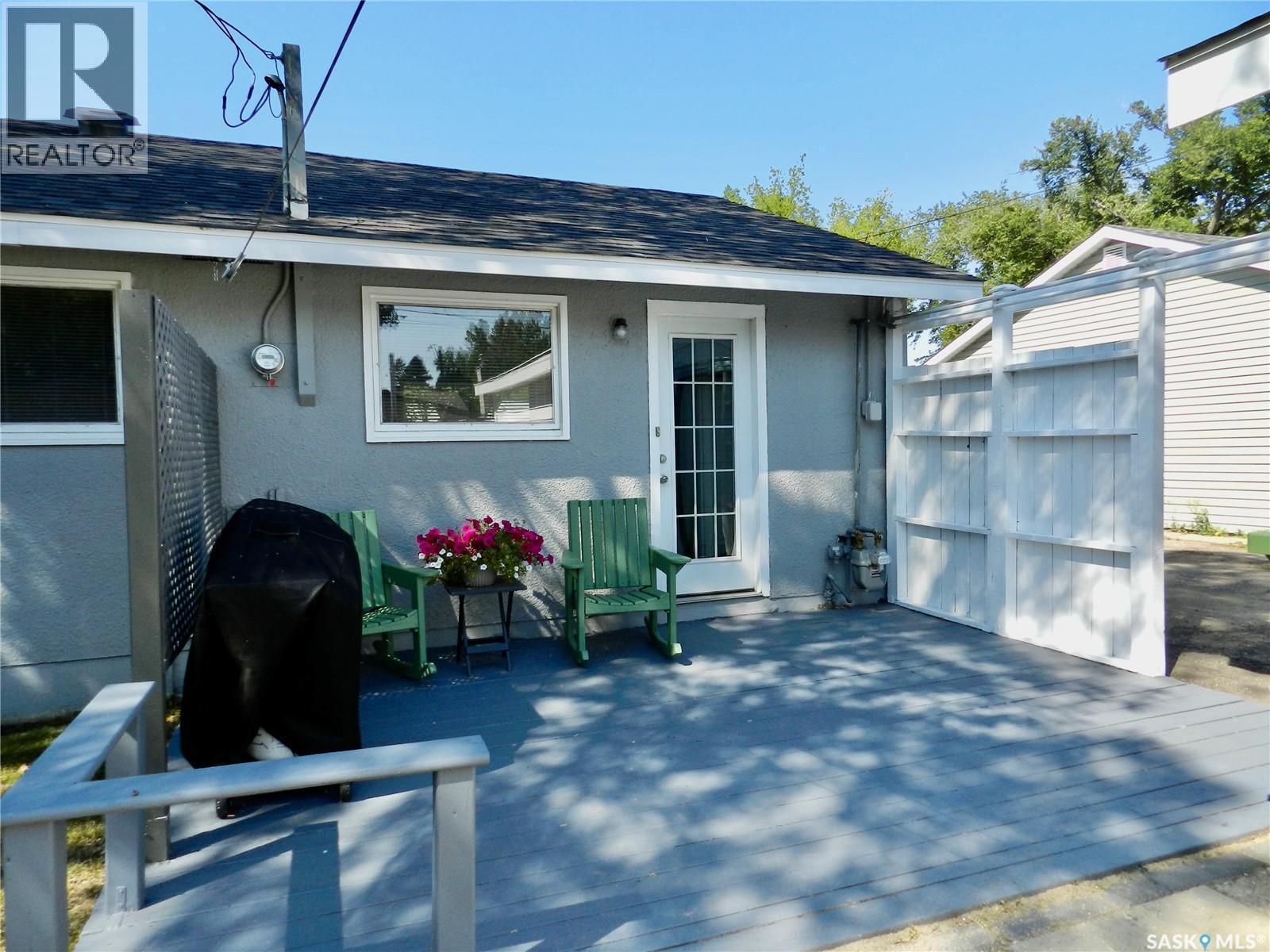 1037 Bogue Avenue, Moose Jaw, SK